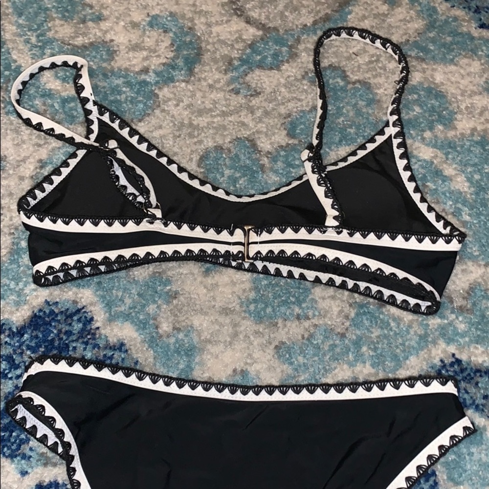 Bathing suit - Picture 4 of 4